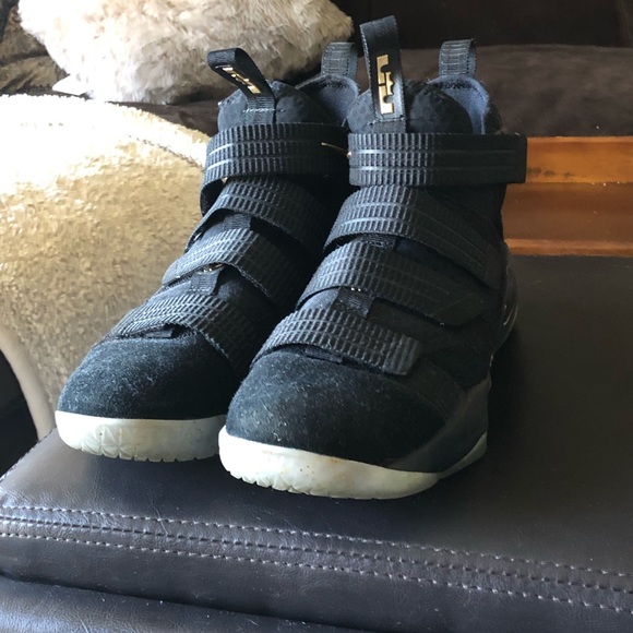 Lebrons - Picture 3 of 3